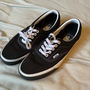 Black and white vans size 10, there in great shape